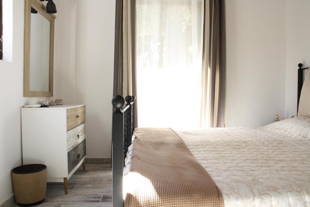 Joyas Cosy Apartment Tragaki Bagian luar foto